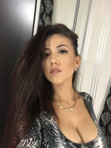 Kurtköy Cılız Grup Yapan Escort Bayan Seçil